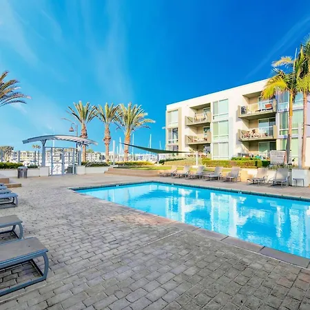 Luxury Marina Condos Los Angeles Exterior photo